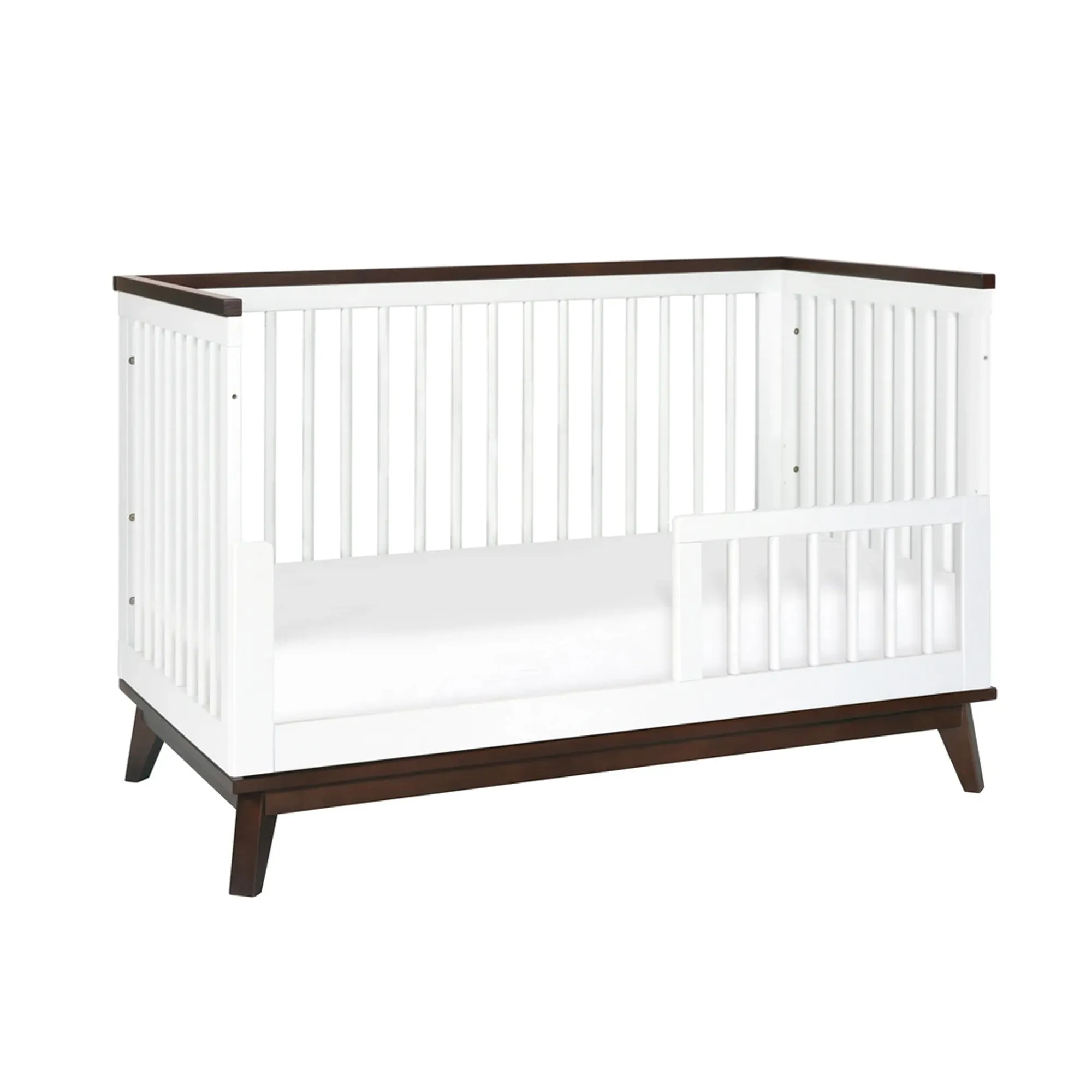 BABYLETTO Scoot 3-in-1 Convertible Crib