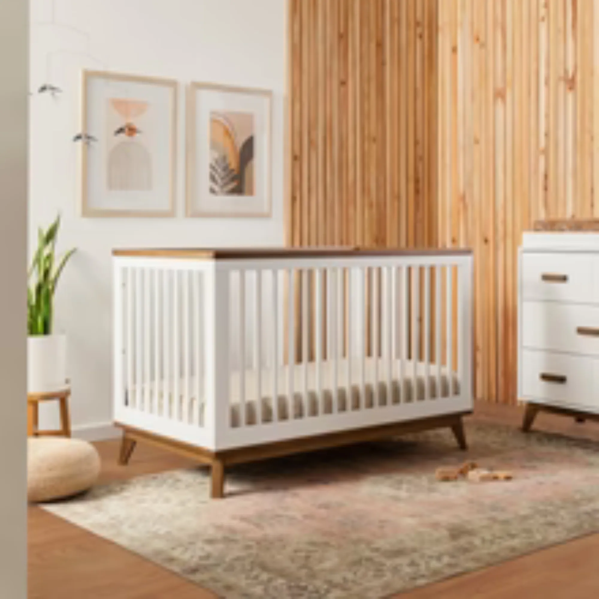 BABYLETTO Scoot 3-in-1 Convertible Crib