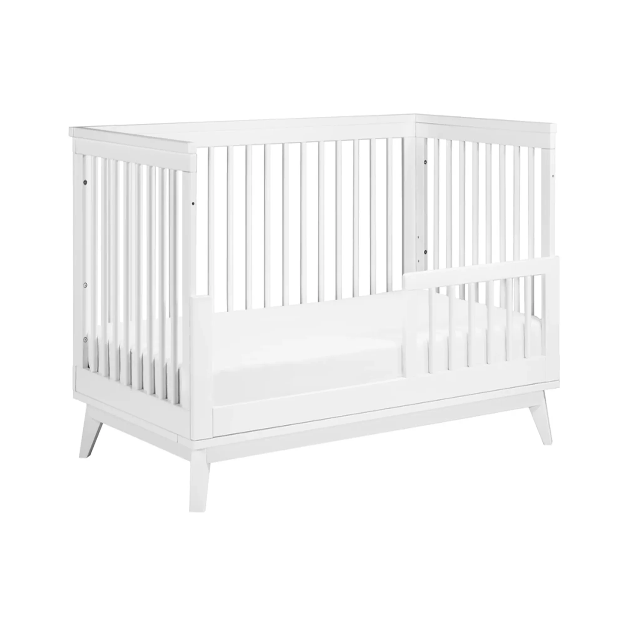 BABYLETTO Scoot 3-in-1 Convertible Crib