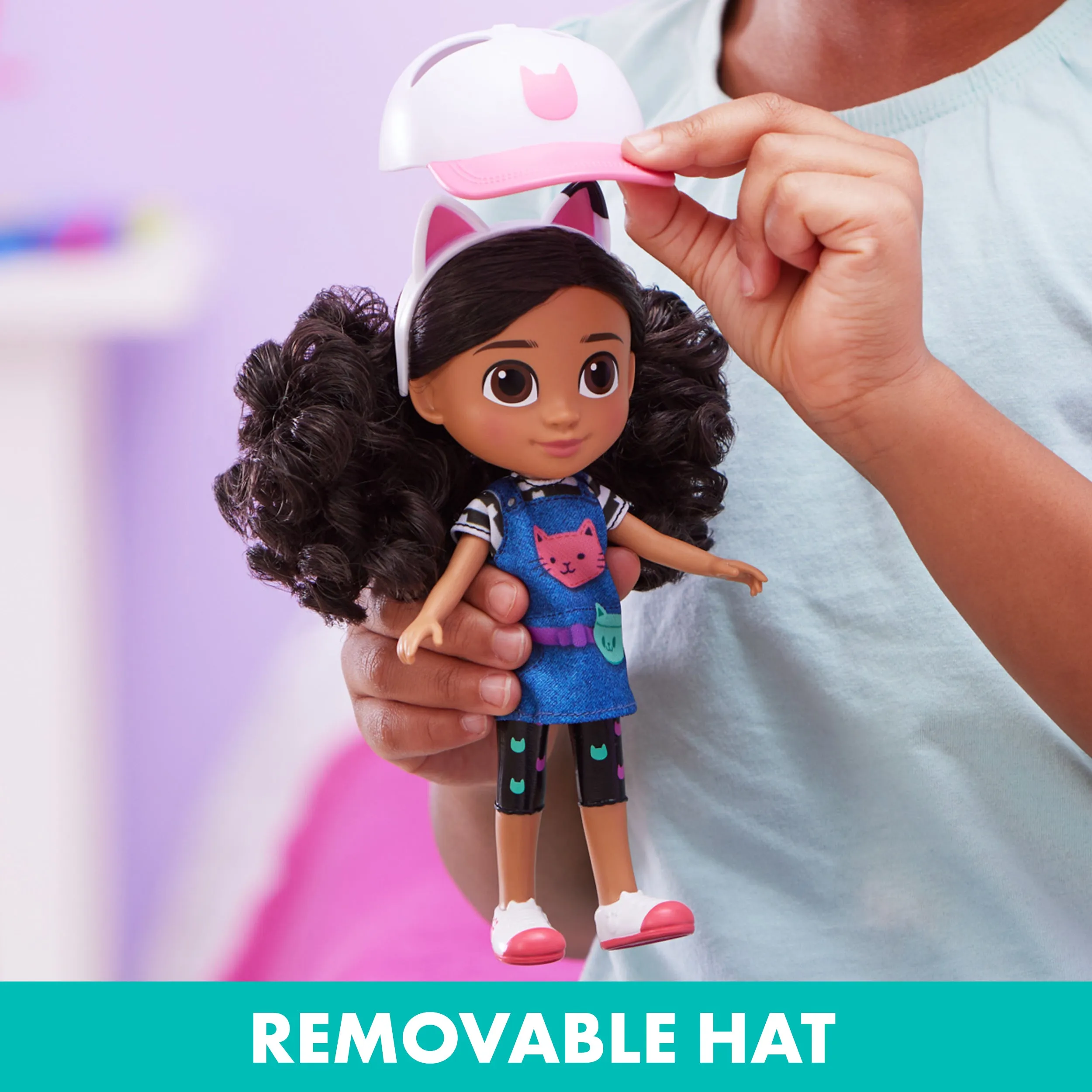 Gabby's Dollhouse, 8-inch Gabby Girl Doll (Travel Edition)